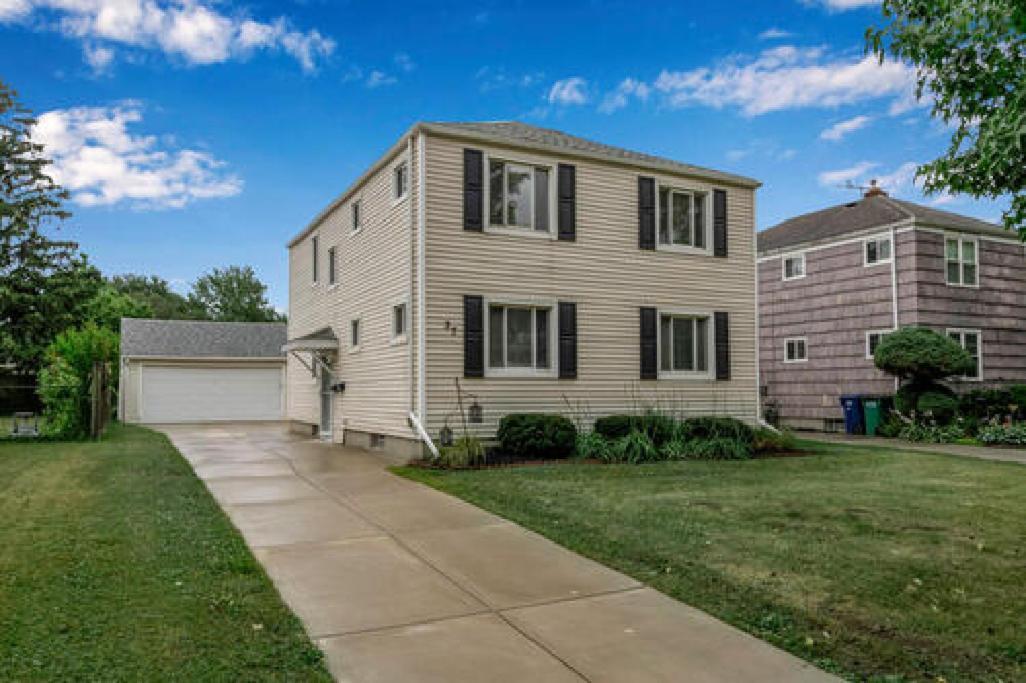 Gorgeous 2 Queen Bedroom Lower Apartment In North Buffalo With Free Driveway Parking Esterno foto